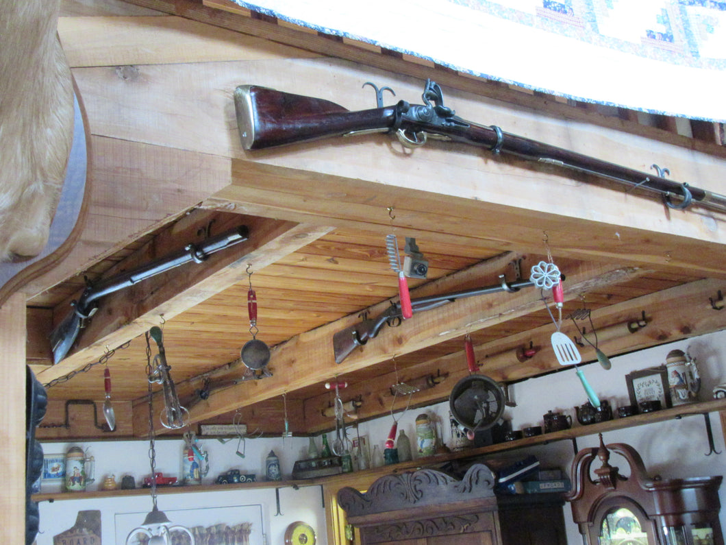 Wall Mount Gun / Rifle Gun Hooks - Gun Hangers WIDE 1 STEEL – Tennessee  Blacksmith