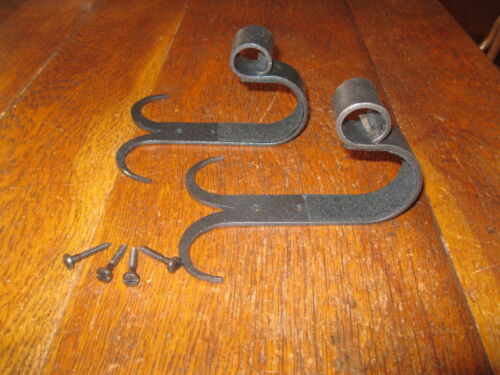 Wall Mount Gun / Rifle Gun Hooks - Gun Hangers WIDE 1 STEEL – Tennessee  Blacksmith